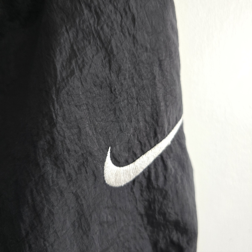 Vintage 90s Nike Boys Windbreaker Track Pants Black White Nylon Xl - Picture 5 of 6